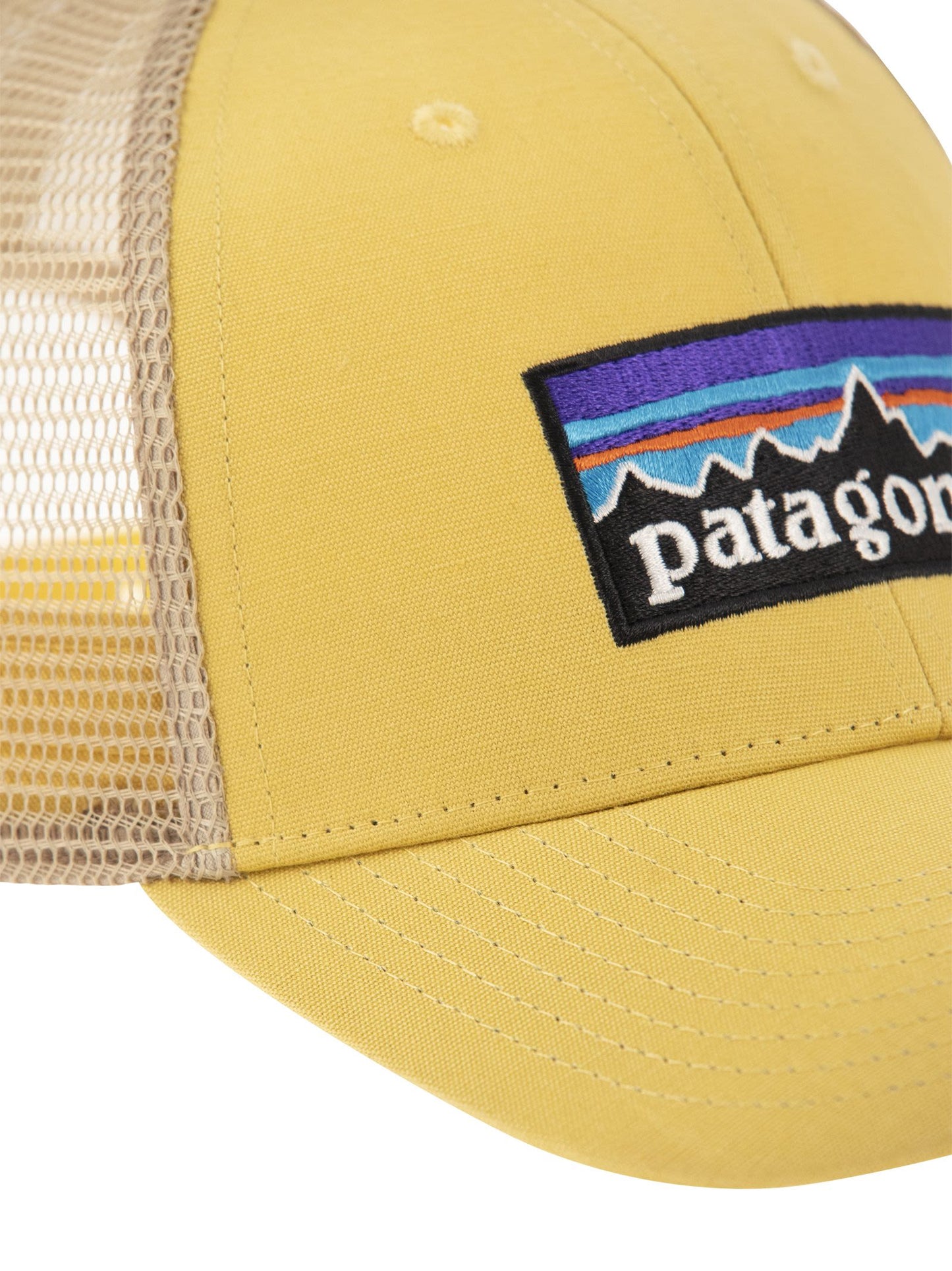 Patagonia Hat With Embroidered Logo On The Front